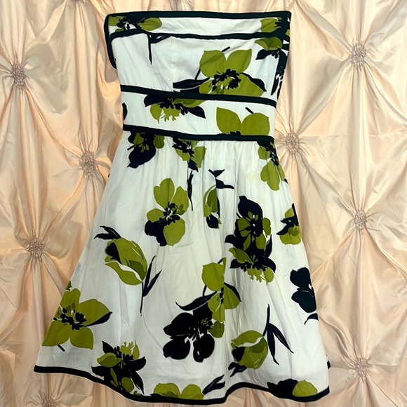 Strapless Summer Dress - Picture 2 of 4